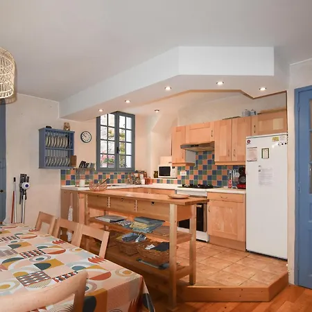La Rouge, Maison Avec Terrasse Villecomtal