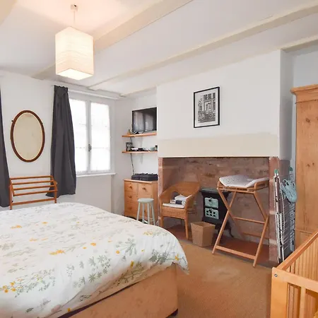 בית נופש La Rouge, Maison Avec Terrasse
