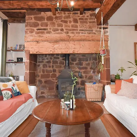 Feriehus La Rouge, Maison Avec Terrasse *