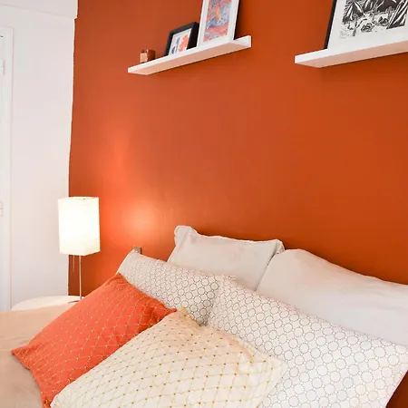 La Rouge, Maison Avec Terrasse *